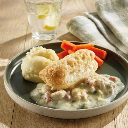 Mini Chicken&#44; Leek & Bacon Pie